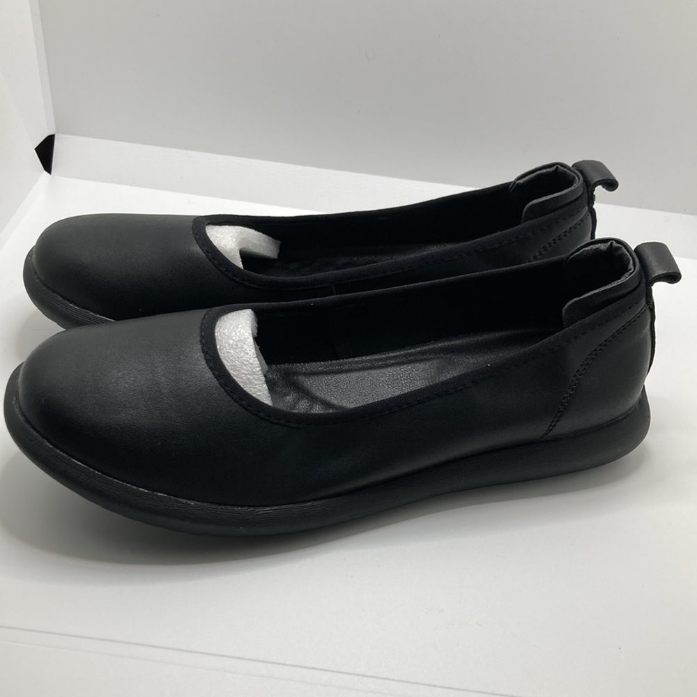 NEW!!  Comfy Casual black flats (fits smaller than 10, probably 9.5-10)